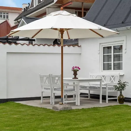 Uddi - 150m From The Sea By Interhome