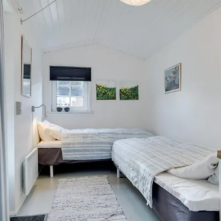Holiday home Uddi - 150m From The Sea By Interhome Lokken