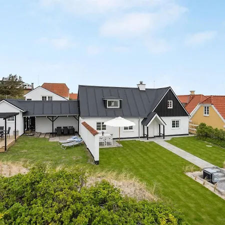 Uddi - 150m From The Sea By Interhome