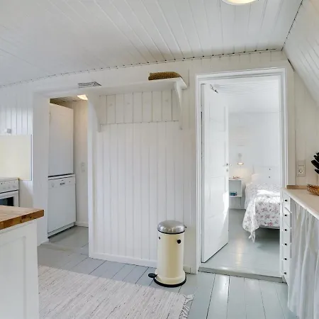 Uddi - 150m From The Sea By Interhome * Lokken